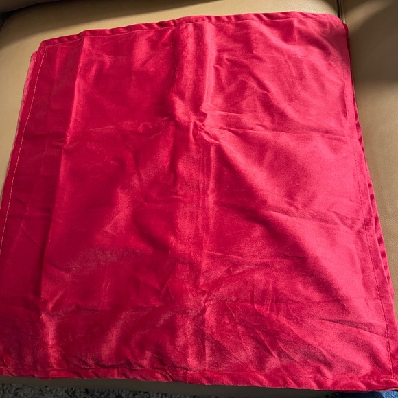 Two 20”x20” Red velvet throw pillow covers. (Pillow inserts not included) - Picture 2 of 4